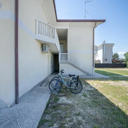 Lira 6 * Bibione